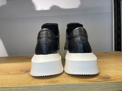 Prestige Leather Sneakers